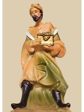 Melchior Nativity Wise Man Carrying Gold – 5.5" Hand‑Painted Christmas Figurine